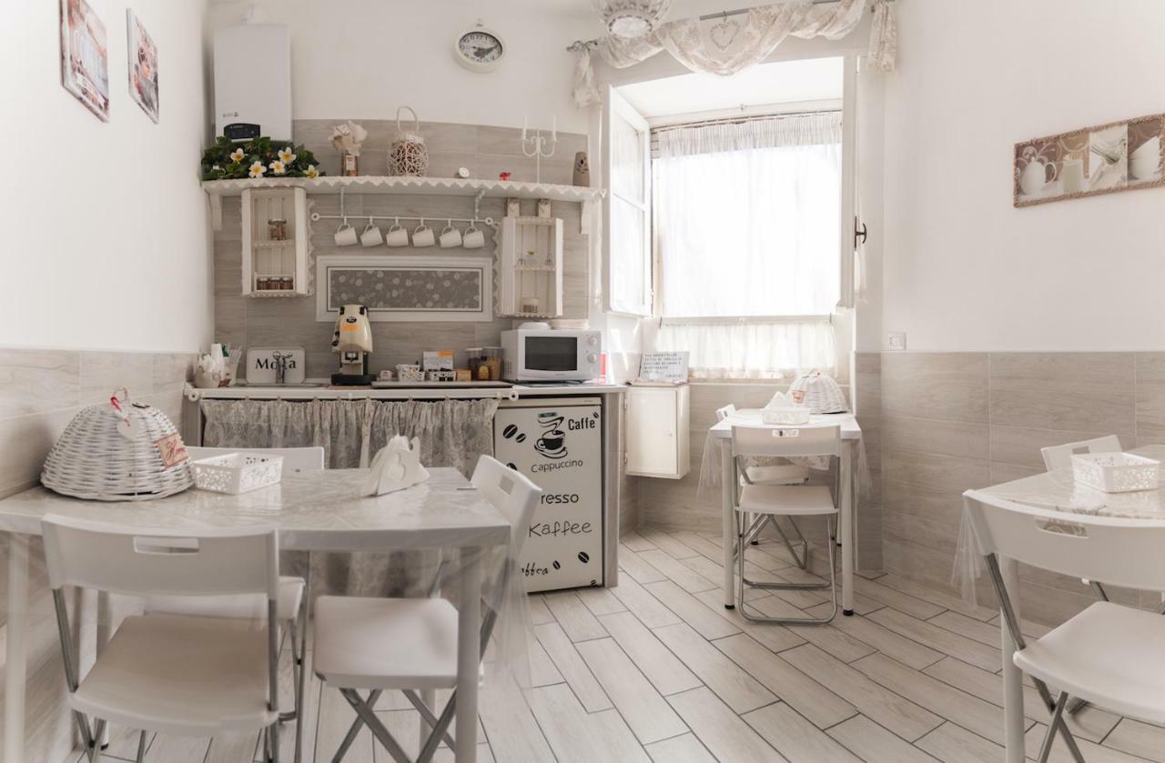 Il Frangipane Bed & Breakfast Formia Eksteriør bilde